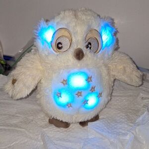 A Linzy Plush Soft Dreams Owl with Lullaby & Night Light Twinkle Twinkle Song